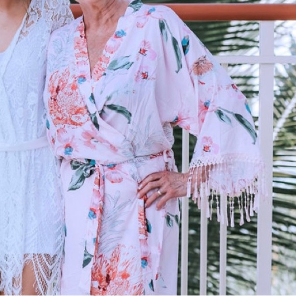 Tropical robe